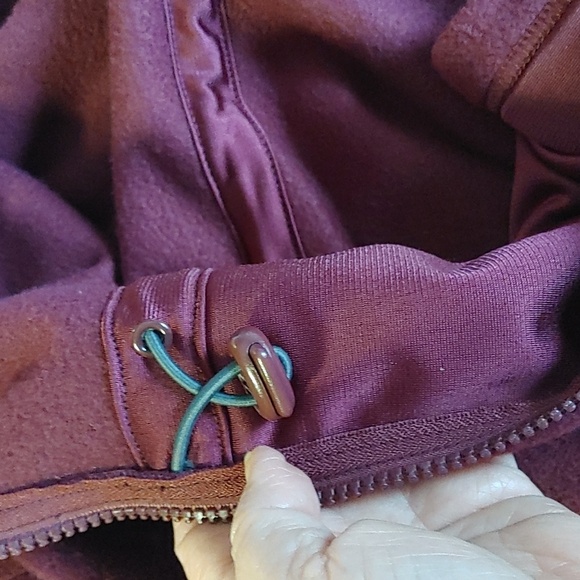 🍁NWT Women's Burgundy Fleece Jacket Sz Large - Picture 7 of 9